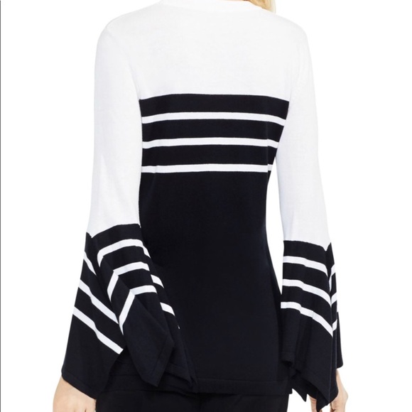 Vince Camuto Stunning Handkerchief Sleeve Top - Picture 2 of 4